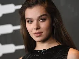 Hailee Steinfeld profile picture
